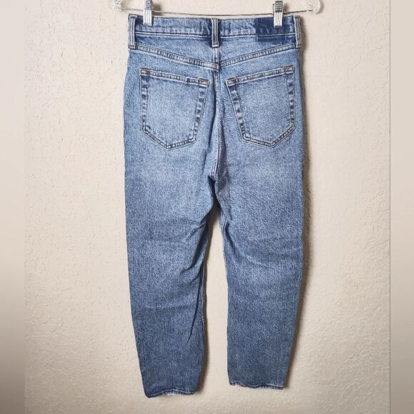 Abercrombie And Fitch The Dads High Rise Medium Wash Denim Jeans Size 26 - Picture 2 of 5